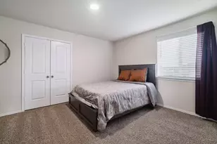 1704 T H Johnson Dr, Taylor, TX 76574 - Photo 20