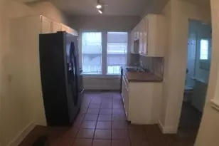 2710 Whitis Ave, Austin, TX 78705 - Photo 2