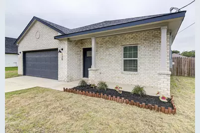 129 Kawainui Lane, Bastrop, TX 78602 - Photo 4