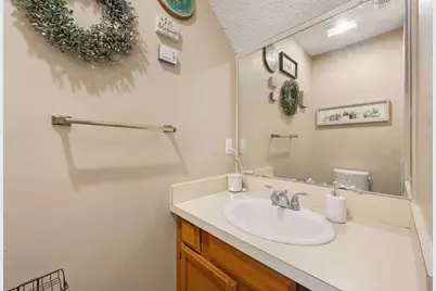 128 Hillside Drive, Elgin, TX 78621 - Photo 8