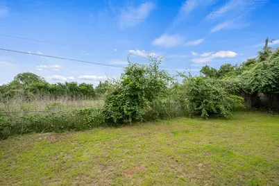 128 Hillside Drive, Elgin, TX 78621 - Photo 26