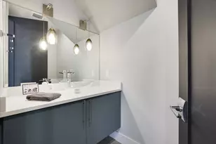 1802 W 10th St, Austin, TX 78703 - Photo 14