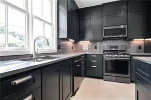 408 W 38 1/2 St, Austin, TX 78705 - Photo 6