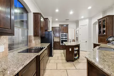 18 Hedgebrook Way, The Hills, TX 78738 - Photo 8