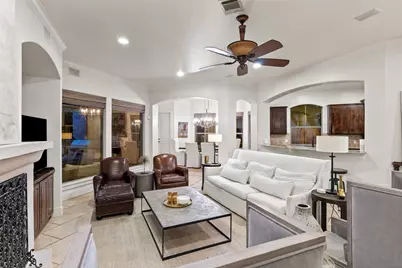 18 Hedgebrook Way, The Hills, TX 78738 - Photo 6