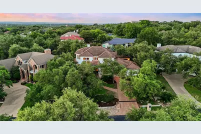 18 Hedgebrook Way, The Hills, TX 78738 - Photo 38