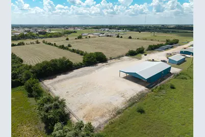 945 Huser Boulevard, Schulenburg, TX 78956 - Photo 4