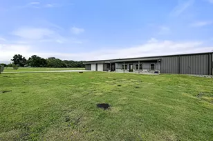 1608 Co Rd 204, Liberty Hill, TX 78642 - Photo 36