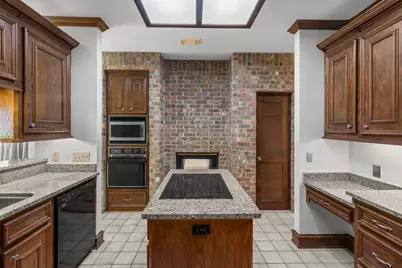 11115 Shady Hollow Drive, Austin, TX 78748 - Photo 14