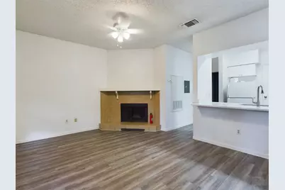 2901 San Jacinto Boulevard #104, Austin, TX 78705 - Photo 2