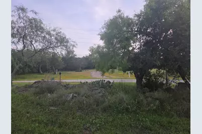 203 W Lakeshore Drive, Sunrise Beach, TX 78643 - Photo 12