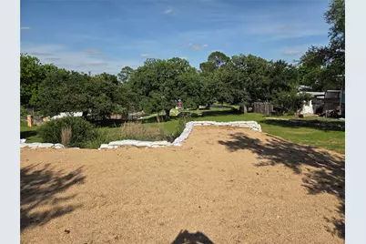 203 W Lakeshore Drive, Sunrise Beach, TX 78643 - Photo 2