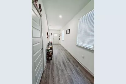 121 Merrick Road, Georgetown, TX 78628 - Photo 6