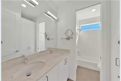 203 E 46th Street, Austin, TX 78751 - Photo 10