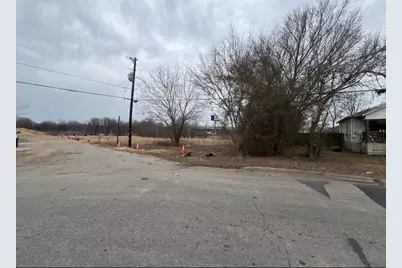 1201 Emile Street, Bastrop, TX 78602 - Photo 2