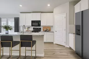 125 Holmby Dr, Hutto, TX 78634 - Photo 14