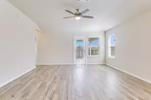 125 Holmby Dr, Hutto, TX 78634 - Photo 4