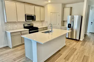 125 Holmby Dr, Hutto, TX 78634 - Photo 2