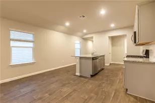 612 Roaring Fork Ln, Bastrop, TX 78602 - Photo 8