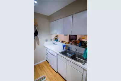 202 E 45th Street #203, Austin, TX 78751 - Photo 4