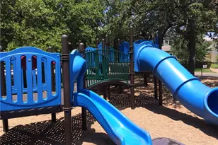 202 E 45th St, Austin, TX 78751 - Photo 10