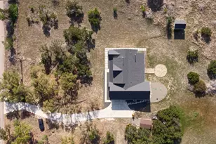 300 Co Rd 220, Florence, TX 76527 - Photo 2