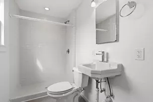 1148 Gunter St, Austin, TX 78721 - Photo 10