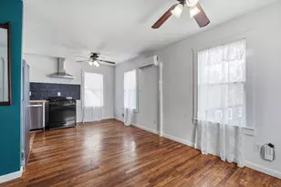 1148 Gunter St, Austin, TX 78721 - Photo 2