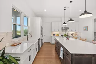 202 Smoke Tree Cir, Dripping Springs, TX 78620 - Photo 16