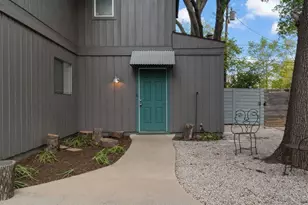 608 Franklin Blvd, Austin, TX 78751 - Photo 4