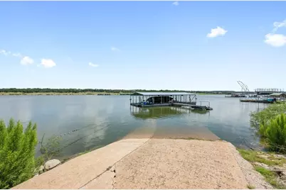 20926 W Lakeshore Drive, Spicewood, TX 78669 - Photo 36