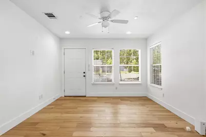 6802 Villita Avenida Street, Austin, TX 78741 - Photo 6