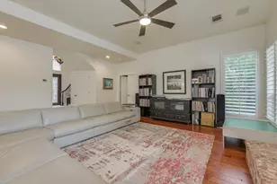 14 Torrington Ln, The Hills, TX 78738 - Photo 6