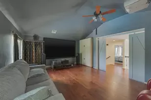 14 Torrington Ln, The Hills, TX 78738 - Photo 8