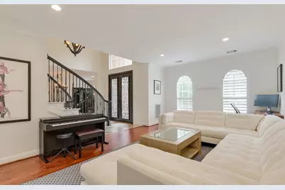 14 Torrington Lane, The Hills, TX 78738 - Photo 2