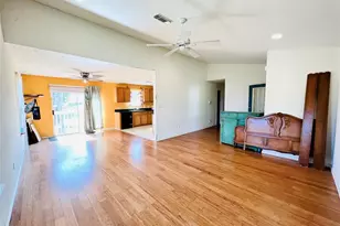 2105 W Gillis Ave, Cameron, TX 76520 - Photo 4