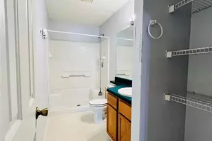 2105 W Gillis Ave, Cameron, TX 76520 - Photo 14