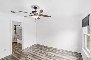 229 J E Brown Ln, Jarrell, TX 76537 - Photo 14