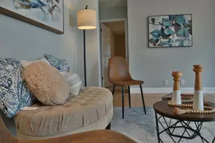 717 Blair Ave, Bastrop, TX 78602 - Photo 4