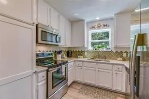 6600 Valleyside Rd, Austin, TX 78731 - Photo 2
