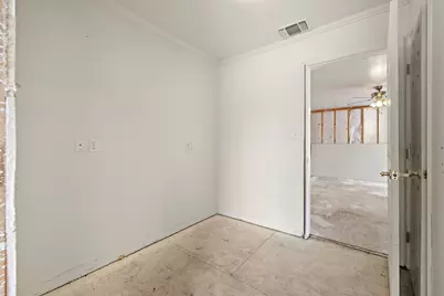 205 E Myrtle Lane, Liberty Hill, TX 78642 - Photo 34