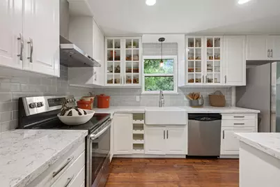 4602 Frontier Trail, Austin, TX 78745 - Photo 8