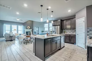 610 Stonewood Ln, Buda, TX 78610 - Photo 4