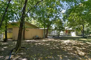 316 Guadalupe St, Lockhart, TX 78644 - Photo 6