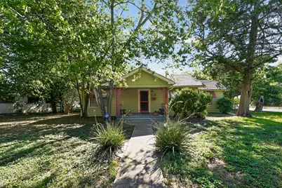 316 Guadalupe Street, Lockhart, TX 78644 - Photo 1
