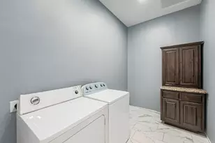 149 Arosa Dr, Elgin, TX 78621 - Photo 20