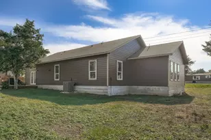 149 Arosa Dr, Elgin, TX 78621 - Photo 22