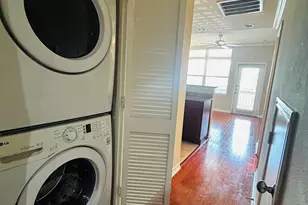 305 E 31st St, Austin, TX 78705 - Photo 6