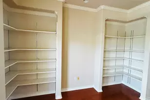 305 E 31st St, Austin, TX 78705 - Photo 14