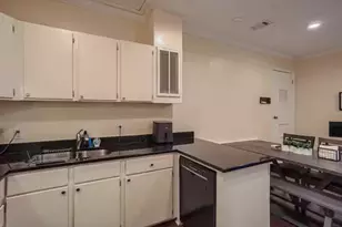 8605 Rockwood Ln, Austin, TX 78757 - Photo 4